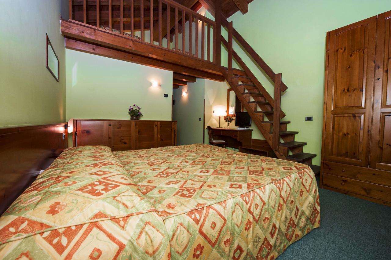 Hotel Beau Site Brusson Bagian luar foto